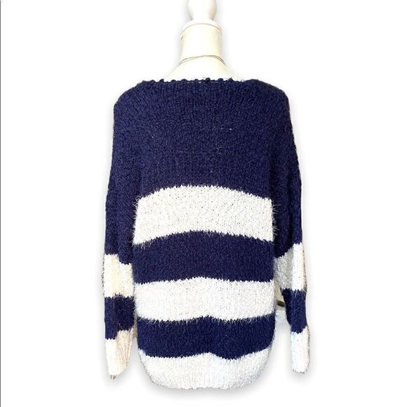 Dreamers Eyelash Chenille White And Navy Stripe Fuzzy Sweater (NWOT) - Picture 3 of 14